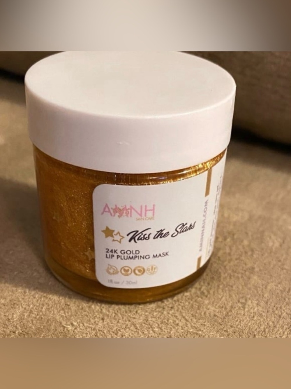 24K Gold Lip Plumping Mask Kiss The Stars AMNH | Hydrating Shimmer Lip Treatment - Picture 2 of 3
